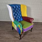 Chesterfield Oorfauteuil in leder of stof op voorraad, Huis en Inrichting, Fauteuils, Ophalen, Nieuw, 75 tot 100 cm, Hout