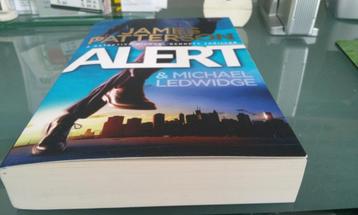 James Patterson & Michael Ledwidge - Alert beschikbaar voor biedingen