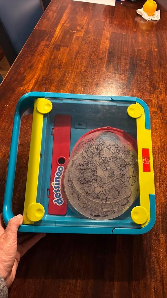 DESSINEO Tekenbord - Creatief Speelgoed, Kinderen en Baby's, Speelgoed | Educatief en Creatief, Zo goed als nieuw, Knutselen, Ophalen of Verzenden