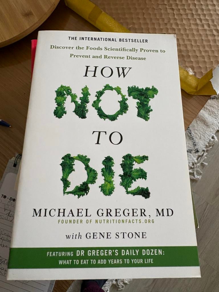 How Not to Die - Michael Greger, MD, Boeken, Ophalen of Verzenden, Zo goed als nieuw, Dieet en Voeding