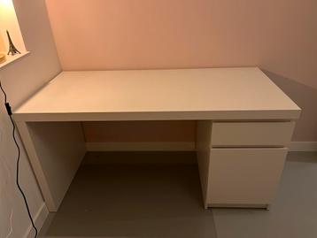 Ikea Malm bureau wit - afbeelding 1