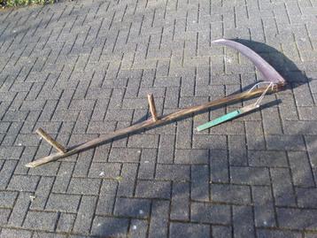 Zeis met wetsteen beschikbaar voor biedingen