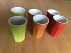 6 kleine gekleurde kopjes / mokken h 8cm x diam 5,5cm, Huis en Inrichting, Keuken | Servies, Ophalen of Verzenden, Zo goed als nieuw