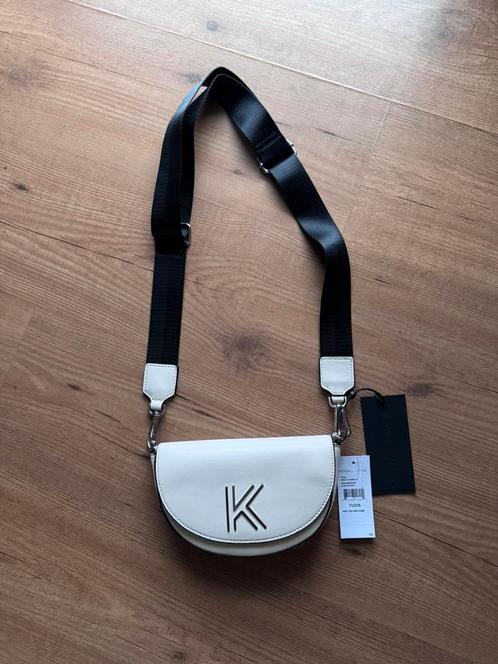 Kendall + Kylie schoudertasje nieuw, Sieraden, Tassen en Uiterlijk, Tassen | Schoudertassen, Nieuw, Overige merken, Beige, Ophalen of Verzenden