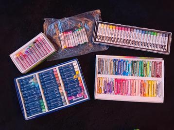 Oliepastels, set van diverse merken beschikbaar voor biedingen