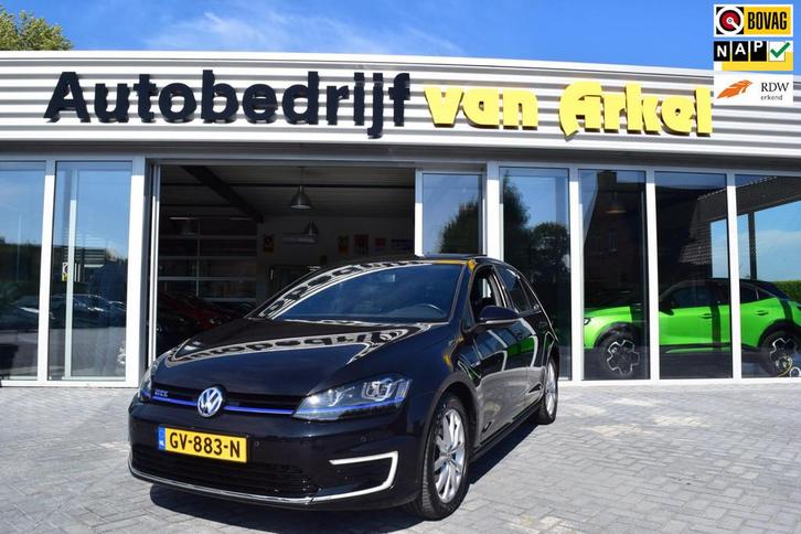 Volkswagen Golf 1.4 TSI GTE pano trekhaak wegklapbaar, Auto's, Volkswagen, Bedrijf, Te koop, Golf, ABS, Achteruitrijcamera, Airbags