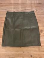 Groene leren rok maat L, Maat 42/44 (L), Ophalen of Verzenden, Zo goed als nieuw, Boven de knie