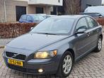Volvo S40 1.8 Kinetic, Auto's, Volvo, Voorwielaandrijving, 125 pk, Gebruikt, 4 cilinders