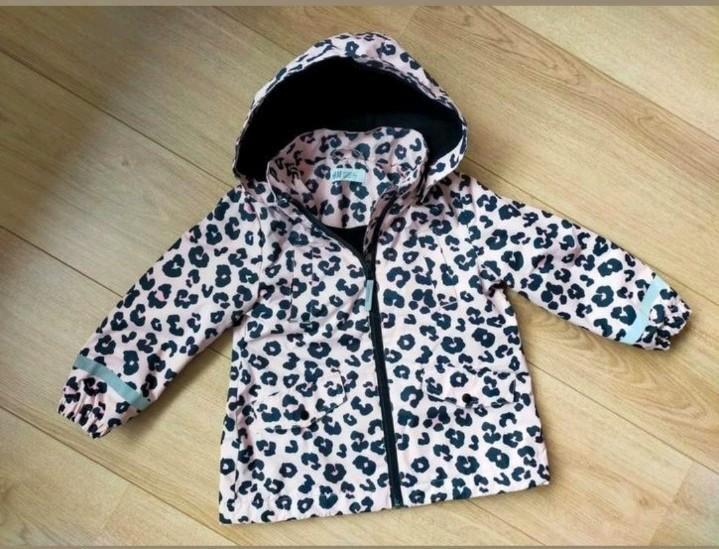 Zgan! Heerlijk roze luipaard softshell jack van H&M! Mt 104, Kinderen en Baby's, Kinderkleding | Maat 104, Zo goed als nieuw, Meisje