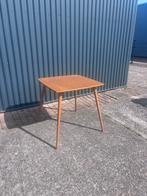 Vintage eettafel klein, Ophalen, Gebruikt, Xc, 50 tot 100 cm