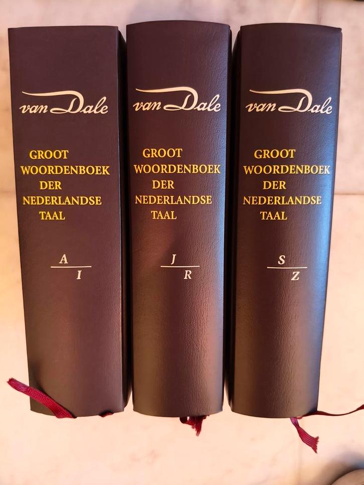 Diverse woordenboeken, oa Van Dale, Boeken, Woordenboeken, Zo goed als nieuw, Van Dale, Ophalen of Verzenden