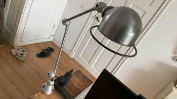 Jielde Loft tafellamp D4040 met klem, geborsteld staal beschikbaar voor biedingen