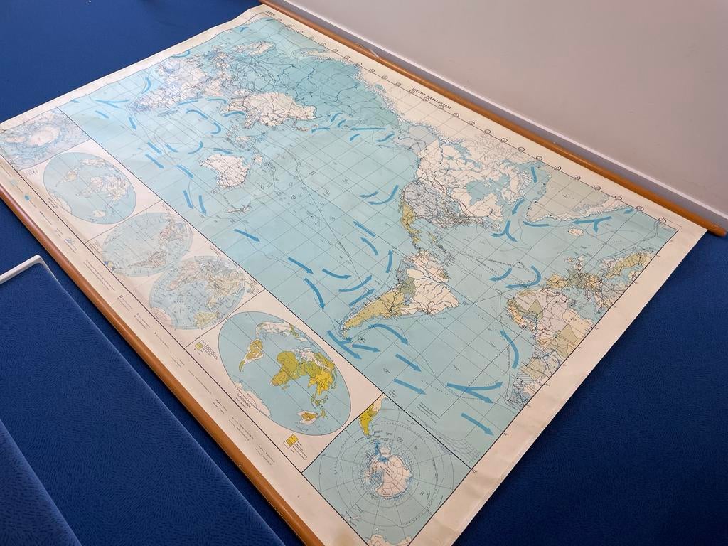 Oude Wereldkaart "Nieuwe Wereld" - 1974, Ophalen