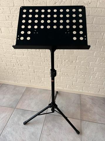 Stevige Muziekstandaard - inklapbaar beschikbaar voor biedingen