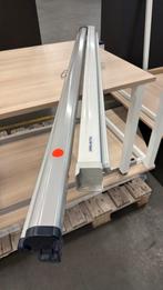 1 x Projecta scherm 1 x nobo projectorschermen, Ophalen