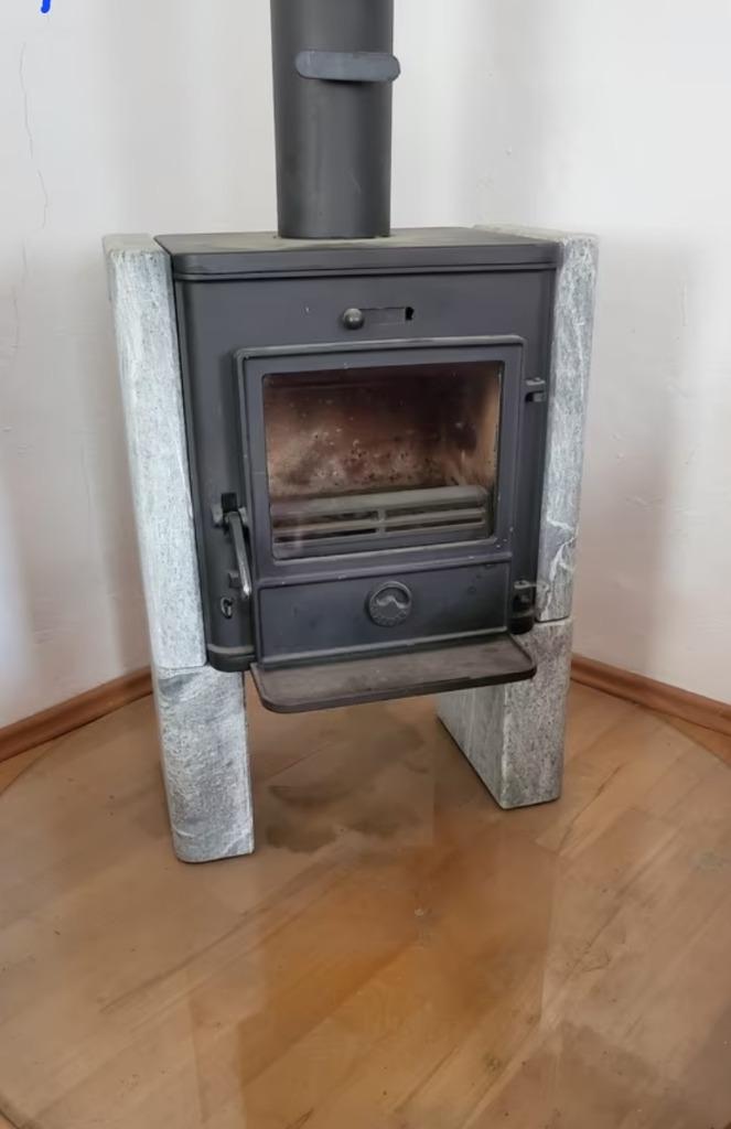 Houtkachel met speksteen, Huis en Inrichting, Kachels, Zo goed als nieuw, Vrijstaand, Houtkachel, Hout, Ophalen