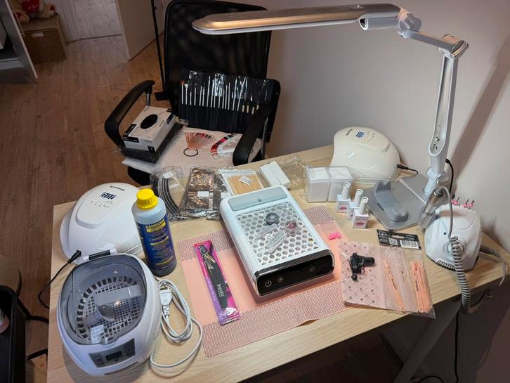 Complete nagelstyliste set!, Sieraden, Tassen en Uiterlijk, Uiterlijk | Lichaamsverzorging, Zo goed als nieuw, Overige typen, Ophalen