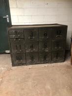 Vintage Leger / militair stalen kast, Ophalen