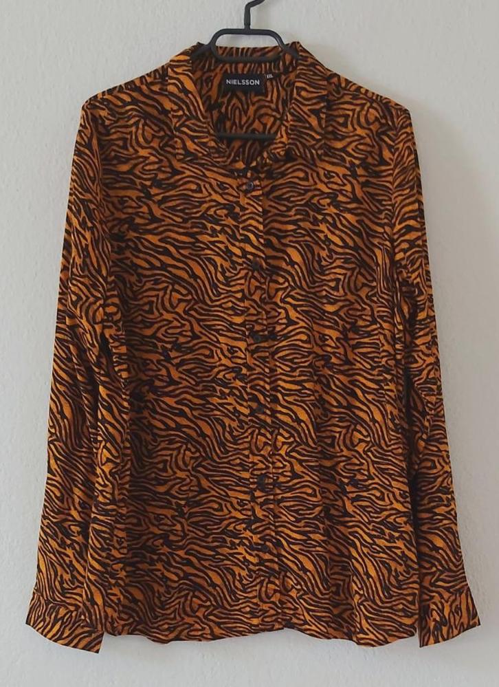 Mooie zwart /orange dames Blouse, Kleding | Dames, Grote Maten, Nieuw, Blouse of Tuniek, Zwart, Ophalen of Verzenden