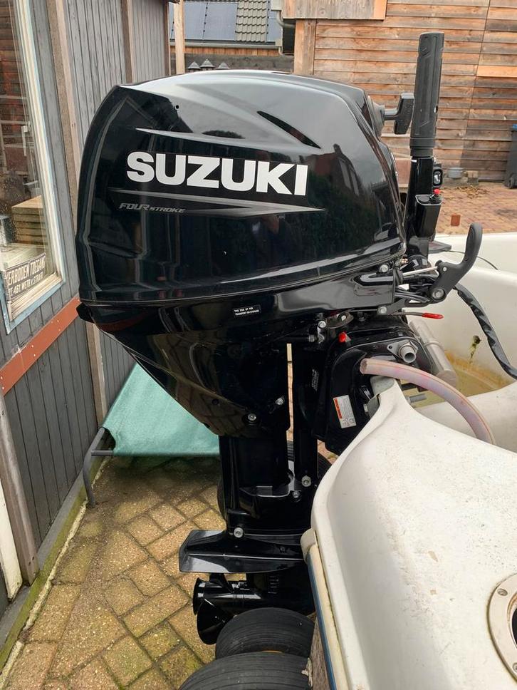 Suzuki 30 pk DF30ATH splinternieuw, Watersport en Boten, Buiten- en Binnenboordmotoren, Zo goed als nieuw, Benzine, Buitenboordmotor