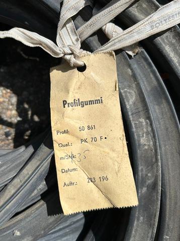 Profil gummi beschikbaar voor biedingen