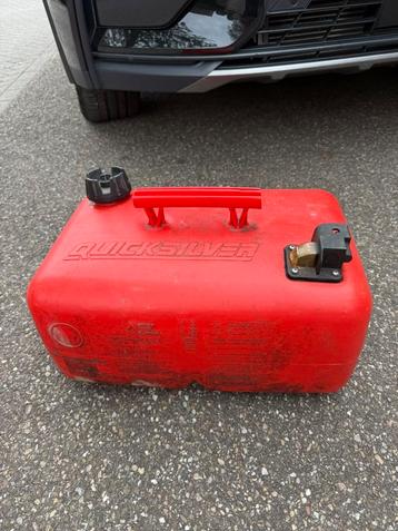 Quicksilver brandstof tank 25 liter boot beschikbaar voor biedingen