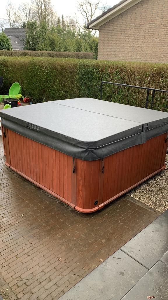 5 pers Balbao jacuzzi +nieuwe pomp,heater+ cover. Zie tekst, Tuin en Terras, Bubbelbaden en Hottubs, Gebruikt, Vast, Afdekzeil