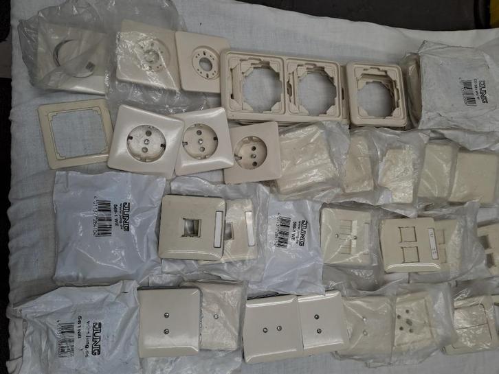 JUNG CD /CD-plus Creme Schakelmateriaal, Doe-het-zelf en Verbouw, Elektra en Kabels, Zo goed als nieuw, Overige typen, Ophalen of Verzenden