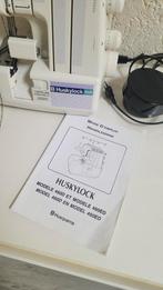 overlock Huskylock 460D, Hobby en Vrije tijd, Naaimachines en Toebehoren, Ophalen of Verzenden, Zo goed als nieuw, Naaimachine