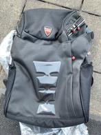Ducati Corse, Fila, rugzak met helmvoorziening, Motoren, Accessoires | Koffers en Tassen, Ophalen of Verzenden, Zo goed als nieuw