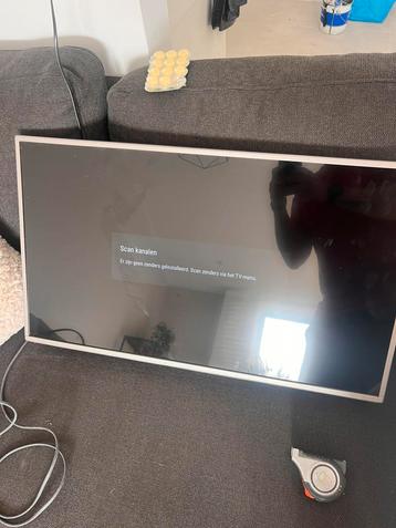 Phillips tv 71 cm beschikbaar voor biedingen