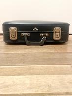 Vintage donkerblauwe KLM koffer, 40 x 40 x 11 cm, Ophalen, Overige materialen, Gebruikt, Slot
