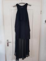 @ Zwarte River Island Jurk - Maat S met voile sleep, Kleding | Dames, Jurken, Zwart, Ophalen of Verzenden, Zo goed als nieuw, Maat 36 (S)