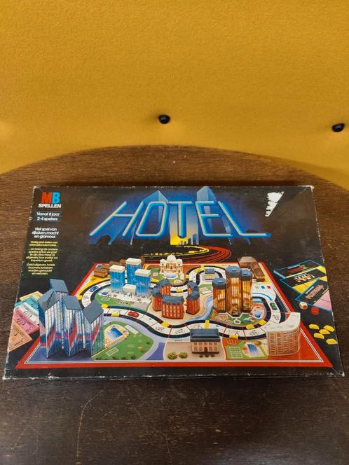 Vintage Bordspel Hotel van MB Spellen, Hobby en Vrije tijd, Gezelschapsspellen | Bordspellen, Zo goed als nieuw, Ophalen of Verzenden
