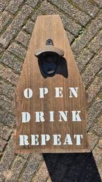 Houten bierkratje met opener & tekst Open, drink, repeat, Ophalen, Zo goed als nieuw, Flesopener, Overige merken