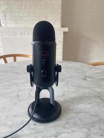 Blue Yeti podcast microfoon (zo goed als nieuw) beschikbaar voor biedingen