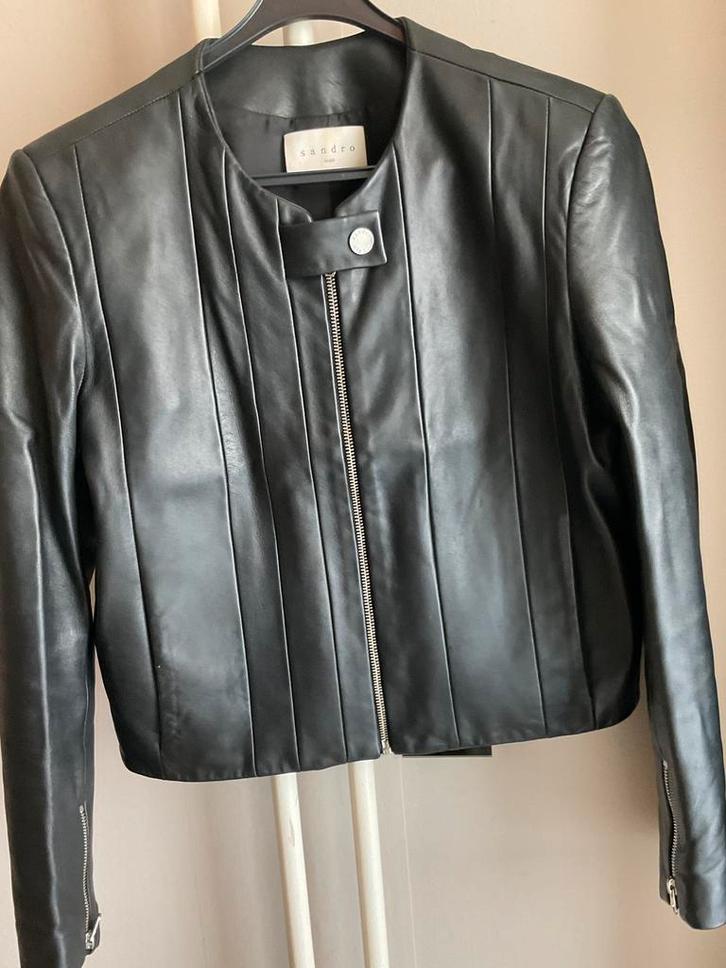 SANDRO ZWART LEREN JACK M, Kleding | Dames, Jassen | Zomer, Zo goed als nieuw, Zwart, Ophalen of Verzenden