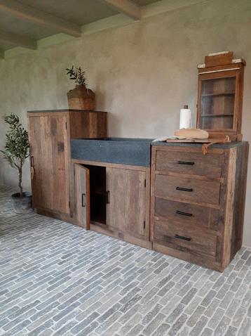 landelijk /stoer /sober oud houten keuken elementen