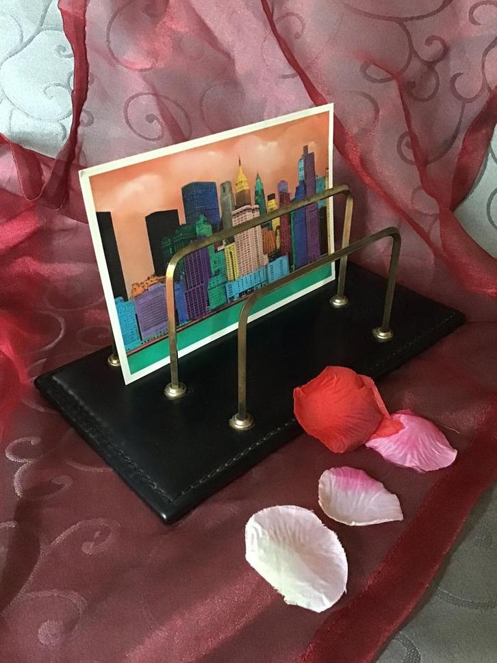 Brievenhouder messing met zwart skai, Antiek en Kunst, Antiek | Kantoor en Zakelijk, Ophalen of Verzenden