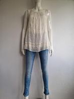 Two Blue Sisters top. Maat M. Crème/borduursels., Kleding | Dames, Maat 38/40 (M), Two Blue Sisters, Overige kleuren, Nijmegen