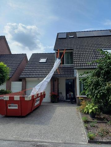 Stortslurf met storttrechter beschikbaar voor biedingen