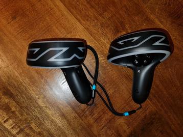 Htc vive cosmos controllers beschikbaar voor biedingen