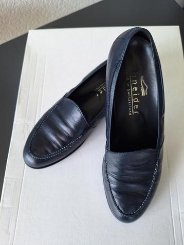 Schneider damesschoenen blauw, wijdte C, maat 38 zijn netjes beschikbaar voor biedingen