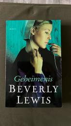 Beverly Lewis - Geheimenis, Boeken, Literatuur, Ophalen of Verzenden, Zo goed als nieuw, Nederland, Beverly Lewis