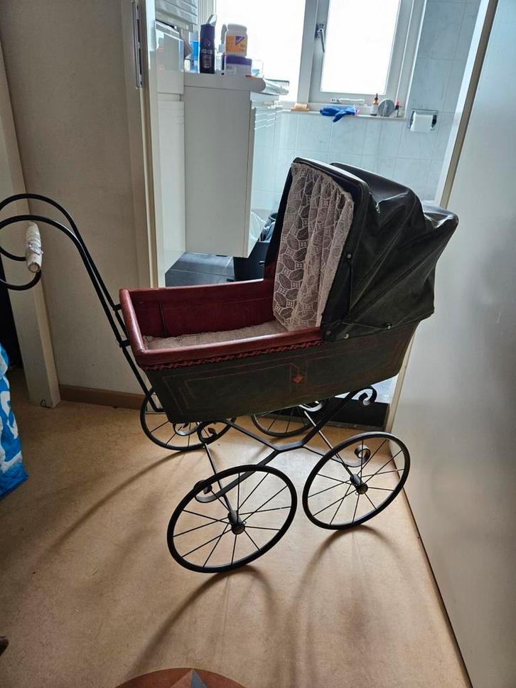 Vintage kinderwagen poppenwagen, Antiek en Kunst, Antiek | Speelgoed, Ophalen