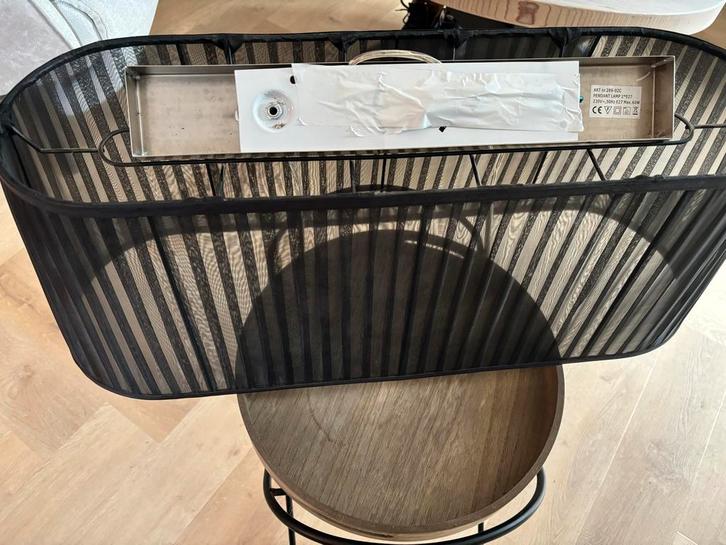 Mooie chique lamp - past niet op spanplafond, Huis en Inrichting, Lampen | Tafellampen, Zo goed als nieuw, 50 tot 75 cm, Metaal