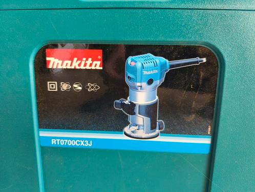 Makita RT0700CX3J boven- en kantenfrees in Mbox, Doe-het-zelf en Verbouw, Gereedschap | Overige machines, Zo goed als nieuw, Ophalen