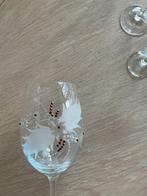 Boheems kristal met opgelegd motief (rode  steentjes):, Glas of Glazen, Ophalen of Verzenden, Overige stijlen, Glas