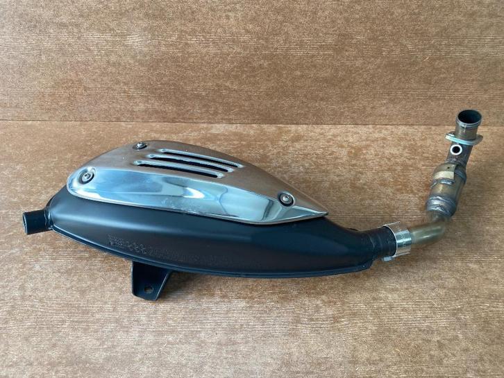 Ongebruikte Vespa GTS 300 HPE OEM Uitlaat Nieuwprijs 550,-, Fietsen en Brommers, Scooters | Vespa, Nieuw, Overige modellen, Benzine