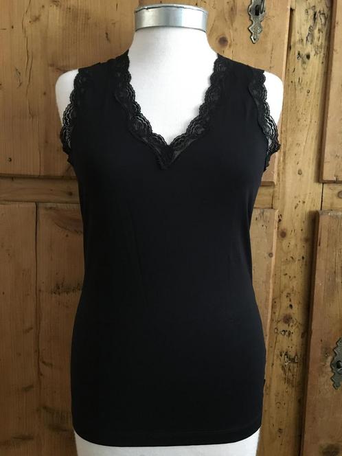 Mooie top Watcher mt M zwart met kanten randjes hals/mouw, Kleding | Dames, Tops, Gedragen, Maat 38/40 (M), Zwart, Zonder mouw